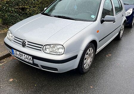 VW Golf Volkswagen 1.4 Basis