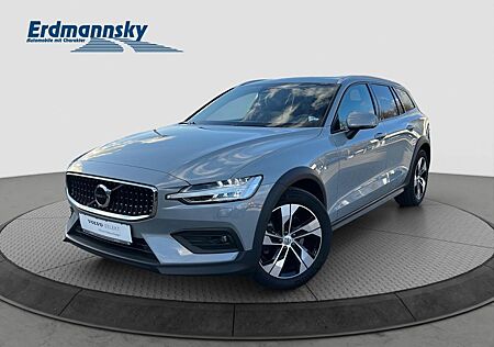 Volvo V60 B4 CC Plus AWD/Leder/Navi/LED/Kam/hzb.FS/DAB