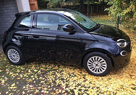 Fiat 500E Limousine 23,8 kWh