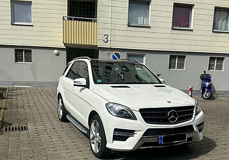 Mercedes-Benz ML 350 4MATIC - AMG PAKETE