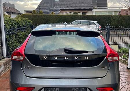Volvo V40 D2 Geartronic LINJE YOU! LINJE YOU!