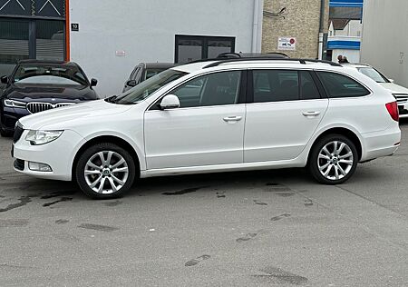 Skoda Superb Combi Family*Xenon*PDC*Sitzheiz.*Gepflegt