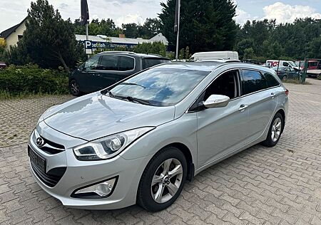 Hyundai i40 cw blue Style Neu TUV