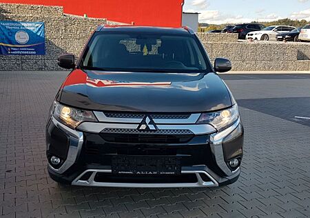 Mitsubishi Outlander Diamant Edition+ 2WD, Automatik ,Kamer