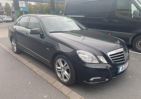 Mercedes-Benz E 200 BlueEFFICIENCY AVANTGARDE AVANTGARDE