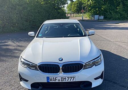 BMW 320 Sport Line Individual Hochglanz Shadow Line