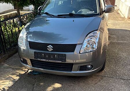Suzuki Swift 1,3 Club Club