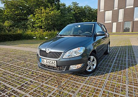 Skoda Fabia 1.2l TSI DSG TÜV NEU