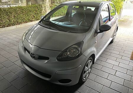 Toyota Aygo (X) Aygo (X) 1,0-l-VVT-i City MultiMode-Getriebe...