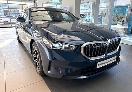 BMW 520d xDrive Touring AHK+LED+Head-Up