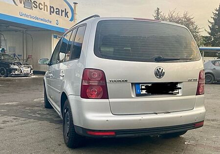 VW Touran Volkswagen 2.0 TDI 103kW DSG DPF -