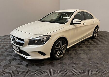 Mercedes-Benz CLA 220 4Matic Lim.*StandHz-Leder-Navi*