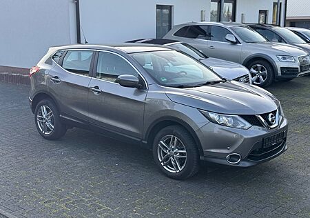 Nissan Qashqai Acenta-Euro6-Xenon-Navi-Kamera-Top-