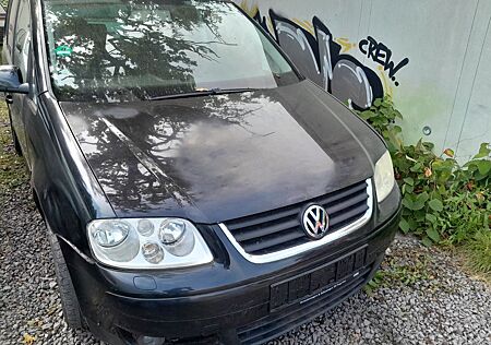 VW Touran Volkswagen 2.0 TDI 103kW DSG Highline Highline