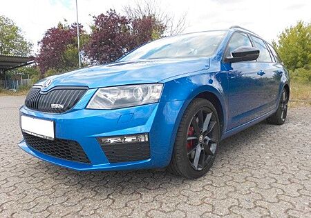 Skoda Octavia 2.0 TSI Green tec RS AHK SHZ NAVI WKR