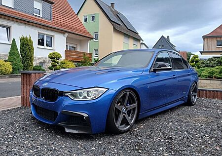 BMW 328i -