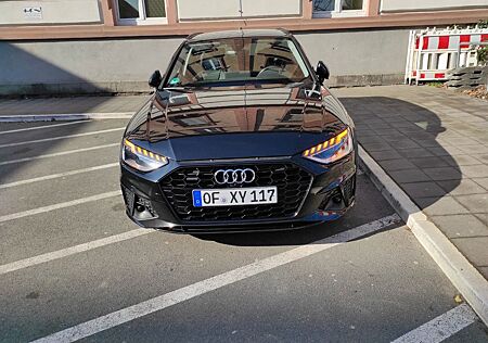 Audi A4 FACELIFT Sline Quattro MATRIX Virtual