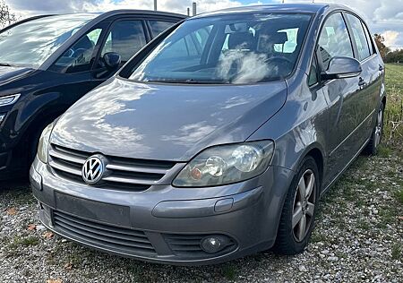 VW Golf Plus Volkswagen 1.6 FSI Comfortline - München