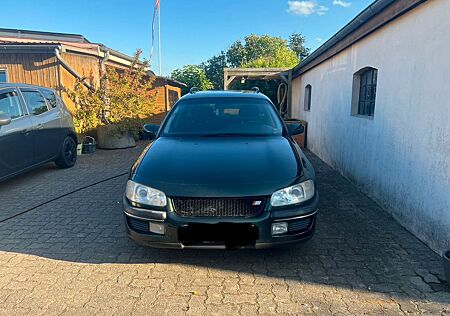 Opel Omega 2.0 16V -