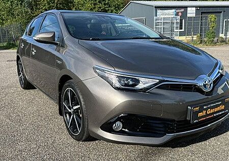 Toyota Auris Hybrid Style Panorama