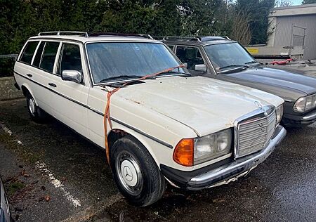 Mercedes-Benz 280 W123 TE Kombi, Schiebedach, Automatik