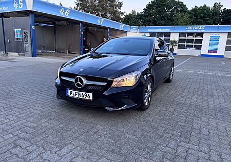Mercedes-Benz CLA 200 Shooting Brake CLA 200 d 4MATIC DCT ...