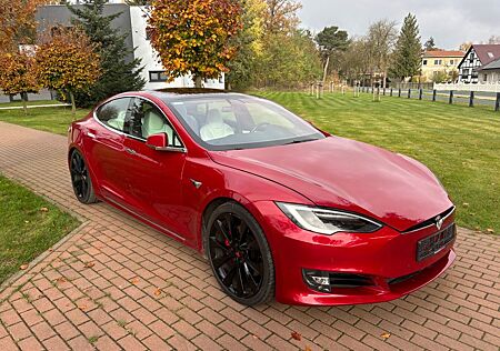 Tesla Model S 100