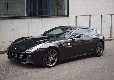 Ferrari FF 6,3 V12 *Carbon*LED Lenkrad*Lift*