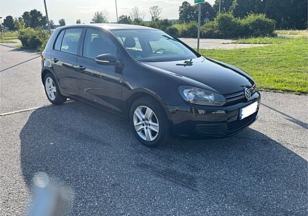VW Golf Volkswagen 1.6 Comfortline schwarz