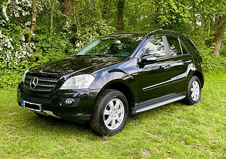 Mercedes-Benz ML 280 CDI 4 MATIC *Super Zustand*