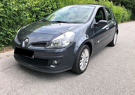 Renault Clio Exception 1.2 16V TCE 100PS
