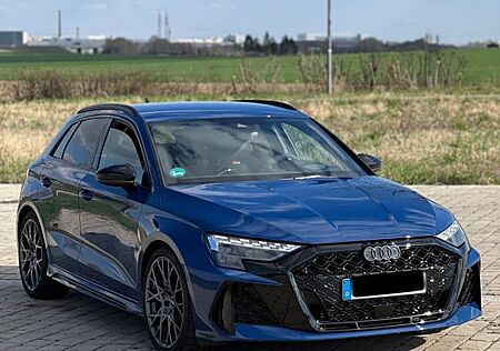 Audi RS3 Sportback, Sonos, Schalensitze, Head-Up uvm