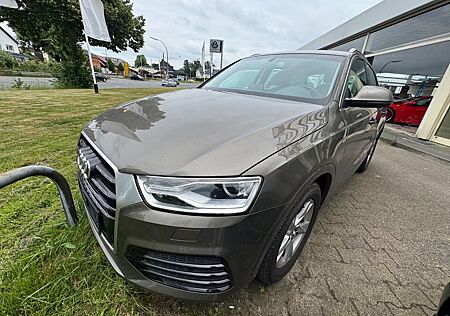 Audi Q3 sport*S-Line*Navi*Xenon*PDC*Scheckheft*2. Hd