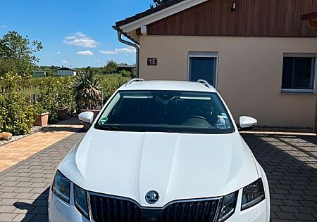 Skoda Octavia 1.5 TSI G-TEC DSG SOLEIL Combi SOLEIL