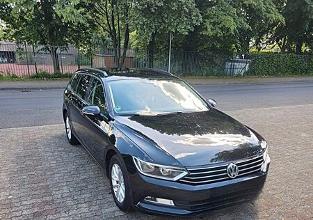 VW Passat Variant Volkswagen 2.0 TDI Comfortline Variant C...