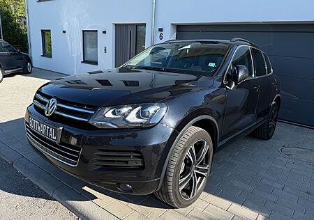 VW Touareg Volkswagen V6 TDI BMT"Sportpaket"Anhänger"Leder"Nav