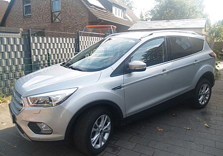 Ford Kuga 1,5 l EcoBoost 4x4 129kW Titan. NAV Autom.