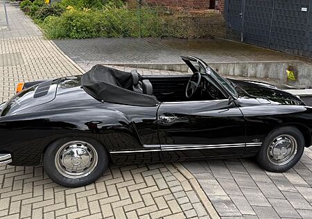 Volkswagen Karmann Ghia Cabrio