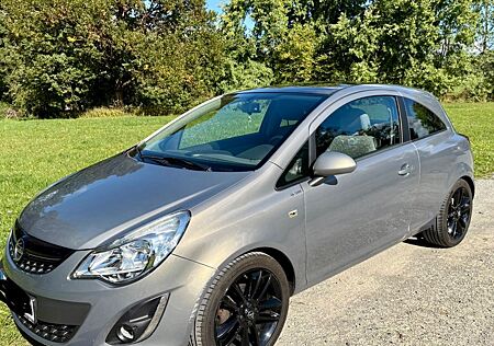 Opel Corsa 1.4 Color Edition Color Edition