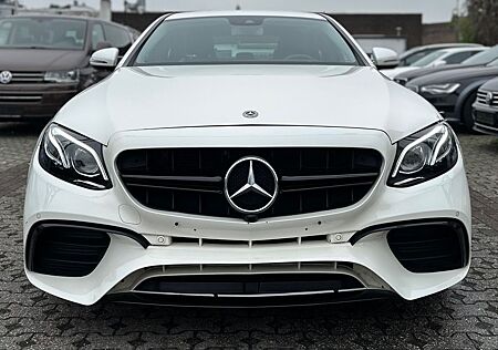 Mercedes-Benz E 200 *E63 AMG UMBAU*AMBIENTE-MULTIBEAM-SHZ