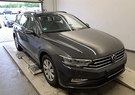 VW Passat Variant Volkswagen Passat Var 2.0TD Conceptline PDC