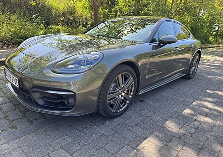 Porsche Panamera 4 E-Hybrid Platinum Edition Platinu...