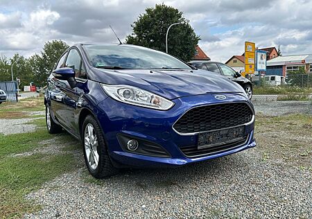 Ford Fiesta Celebration. 5 TÜREN TÜV NEU Kamera