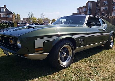 Ford Mustang mach1