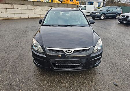 Hyundai i30 1.4 Classic ! Tüv bis 2027 !