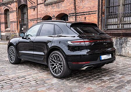 Porsche Macan PANO LED ACC LEDER LUFT SPORTSITZE WR&SR