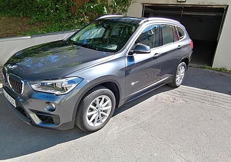 BMW X1 sDrive18i -