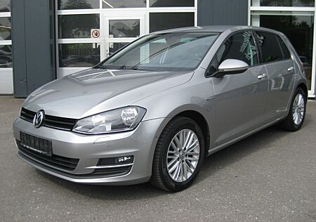 VW Golf Volkswagen VII 1.6 TDI Lim. Cup BMT