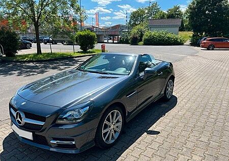 Mercedes-Benz SLK 200 - AMG - Automatik-Airscarf-Comand-Leder