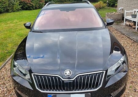 Skoda Superb 2.0 TDI SCR Ambition Combi Ambition